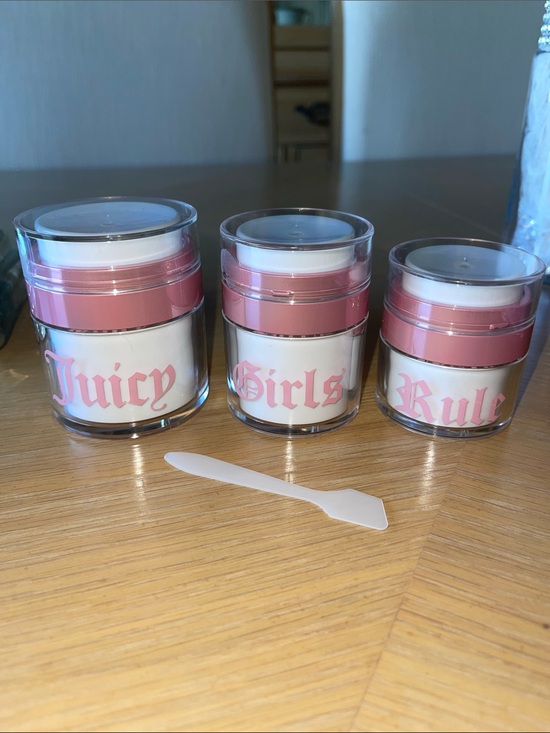 Juicy Couture Accessories - JUICY COUTURE “Juicy Girls Rule” pump travel jars